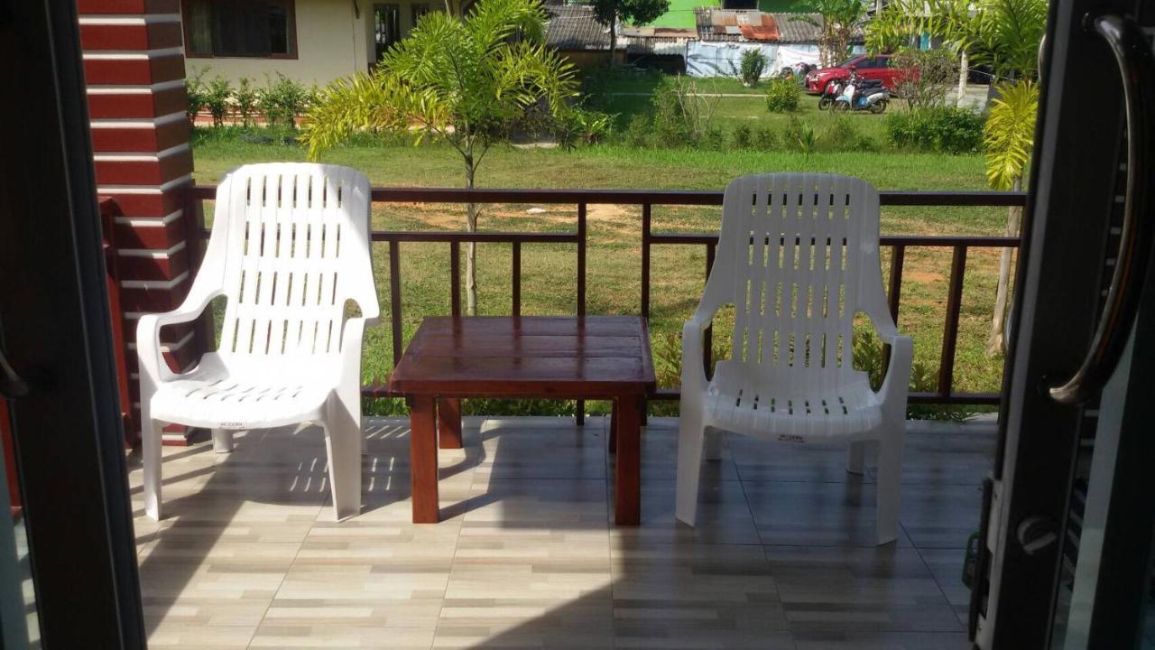 Tara House Hotel Ko Lanta Eksteriør billede